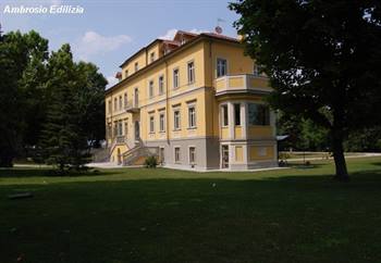 PINEROLO - Palazzo Sola